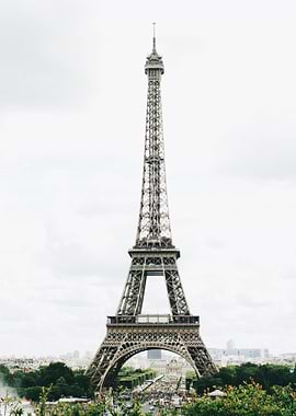 Eiffel Tower / Paris