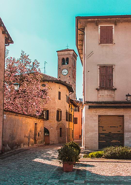 Calm italian street
