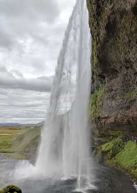 Seljalandsfoss waterfall