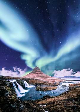 Aurora over the river