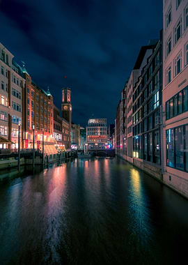 Hamburg at night