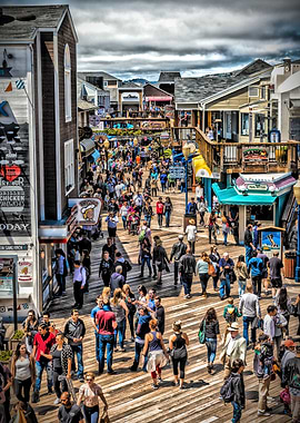 Tourists on Pier 39