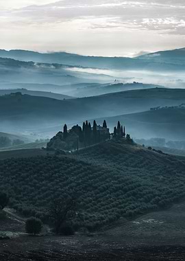 Cold morning in Tuscany