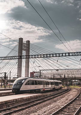 High speed fast train