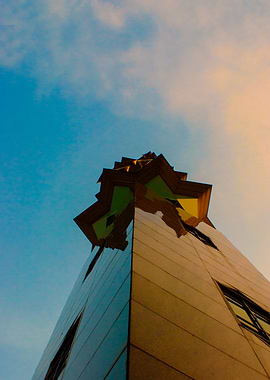 Stands high to the sky