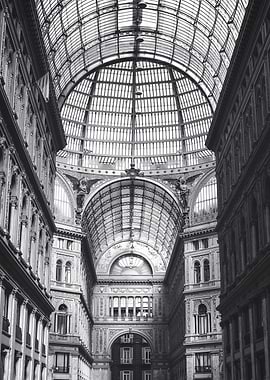 UMBERTO GALLERY in BnW