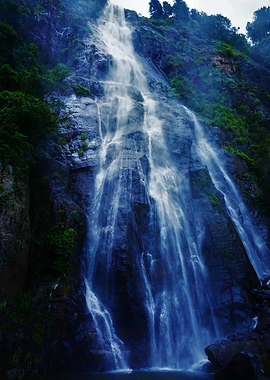 Bambarakanda Waterfall