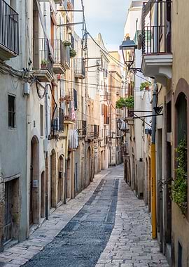 Narrow Street