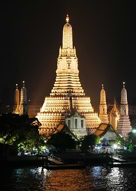 Wat Arun at night Bangkok