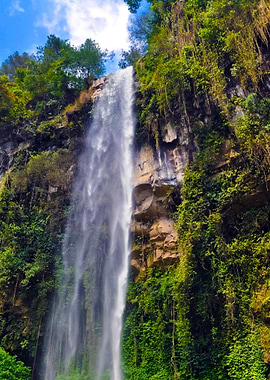 Tegenungan Waterfall