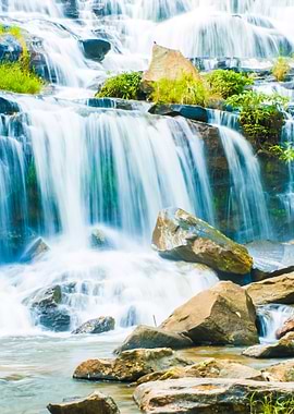 Mae Ya Waterfall Chiang Ma