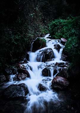 Flowing through nigh
