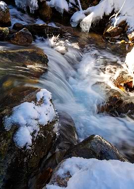river icy