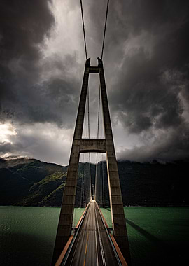 Hardanger bridge 1