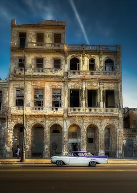 American car at Malecon 3