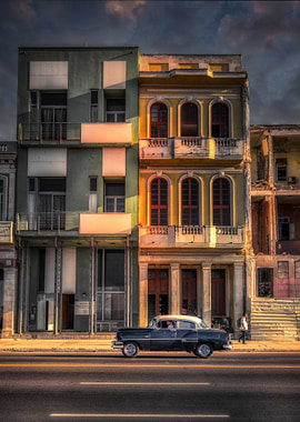 American car at Malecon 2