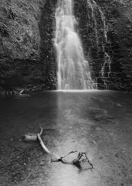 Waterfall black and white