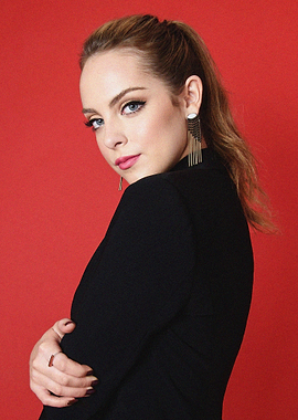 Elizabeth Gillies 2020 ame