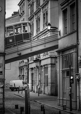 Old Lyon street view