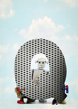 Big letter Q retro robot