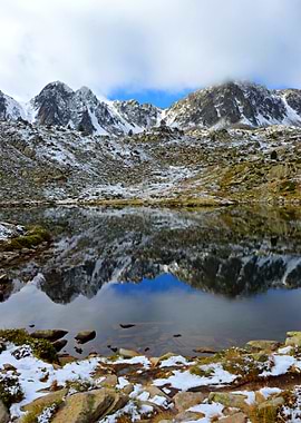 Tristanian Lakes Andorra
