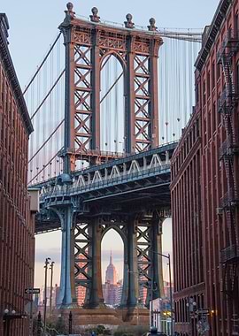 Manhattan Bridge Empire