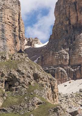 rocky mountain and cloudy