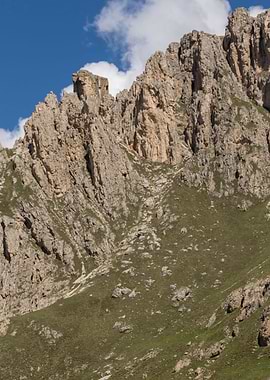 rocky mountain and cloudy