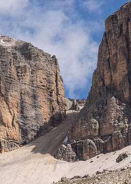 rocky mountain and cloudy