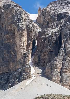 rocky mountain and cloudy