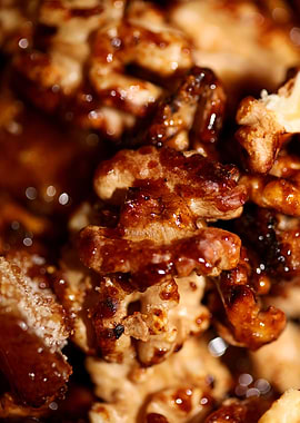 Caramelized nuts macro