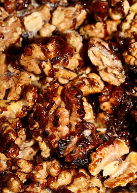 Caramelized nuts macro