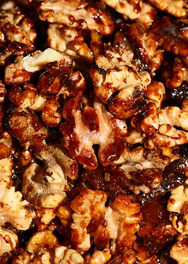 Caramelized nuts macro