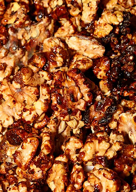 Caramelized nuts macro