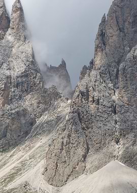 rocky mountain and cloudy