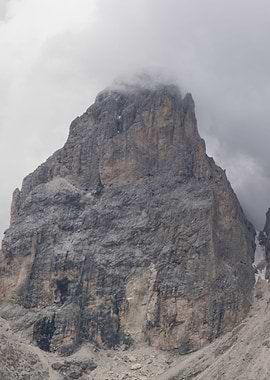 rocky mountain and cloudy