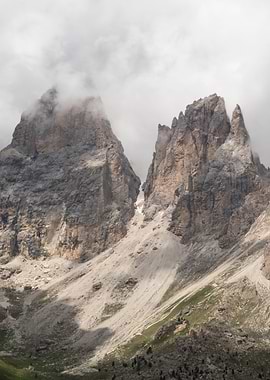 rocky mountain and cloudy