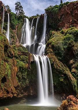 Ouzoud falls portrait