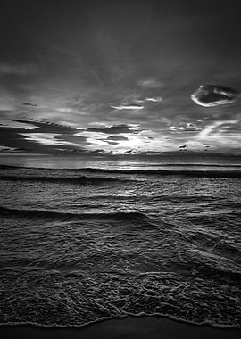 Black and white Beach Sky