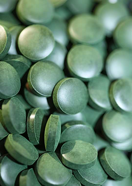 Spirulina green pills