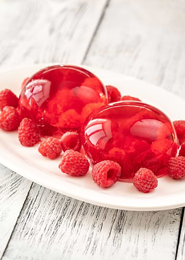 Raspberry gelatin dessert
