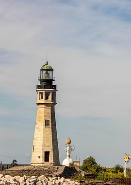 Buffalo Main Lighthouse