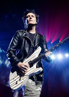 Synyster Gates Guitarist