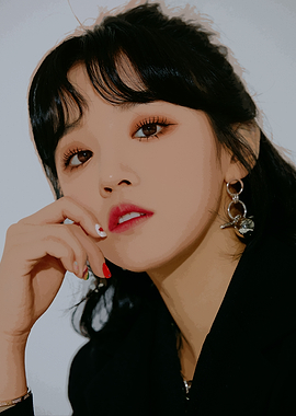 Yuqi GIDLE Black