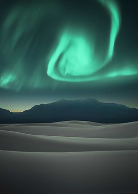 Aurora Over the Mountains