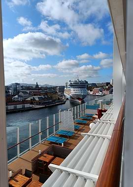 AIDAPrima meets AIDALuna