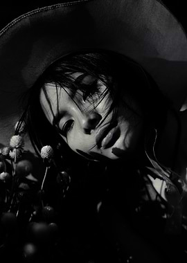 Dark and Mysterious women