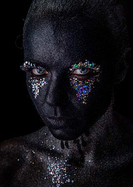 black makeup with sparkles