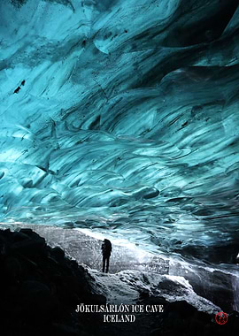 Jokulsarlon Ice Cave