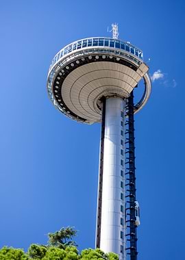 The Faro de Moncloa